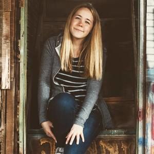 Meet your Posher, Lexi